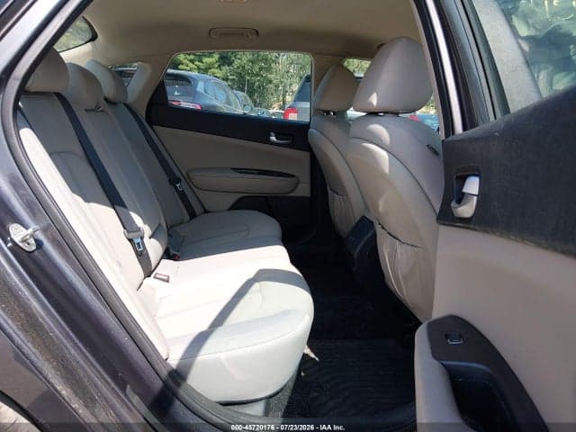 2017 KIA OPTIMA LX 8