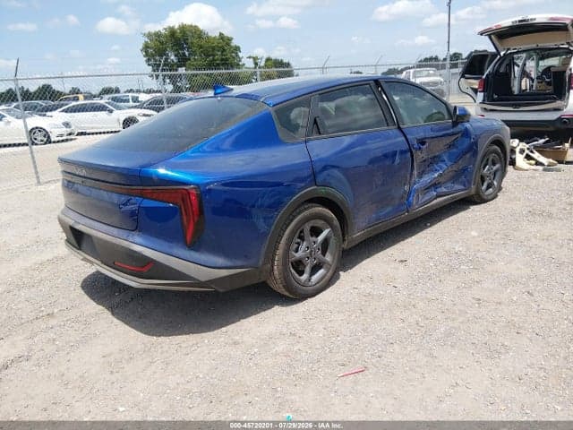 2025 KIA K4 LXS 4