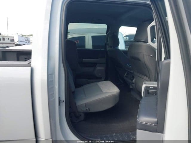 2026 FORD F-350 XLT 8