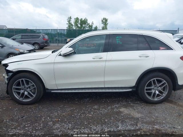2017 MERCEDES-BENZ GLC 300 4MATIC 14