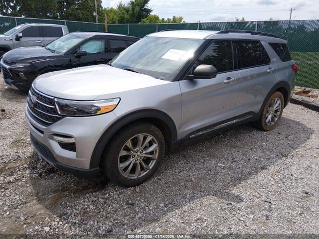 2022 FORD EXPLORER XLT 2
