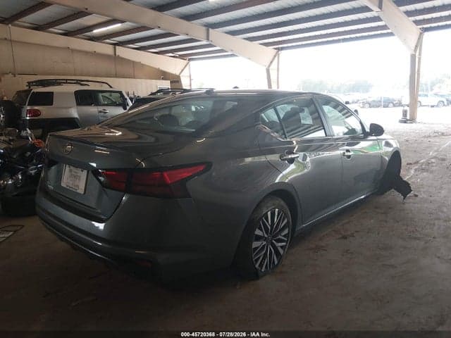 2025 NISSAN ALTIMA SV FWD 4