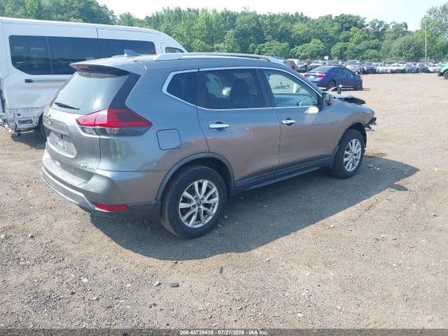 2018 NISSAN ROGUE SV 4