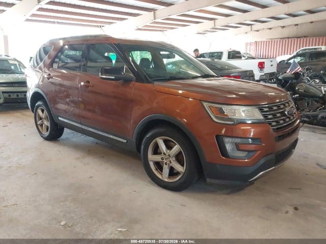 2017 FORD EXPLORER XLT 1