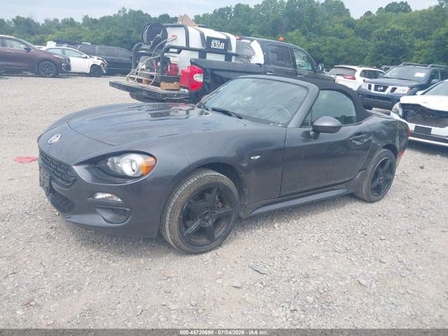 2017 FIAT 124 SPIDER CLASSICA 2