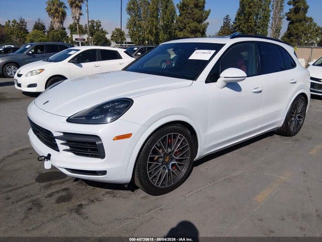 2019 PORSCHE CAYENNE 2