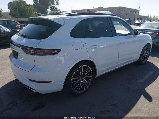 2019 PORSCHE CAYENNE 4