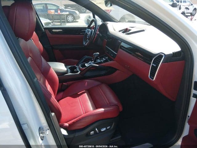 2019 PORSCHE CAYENNE 5