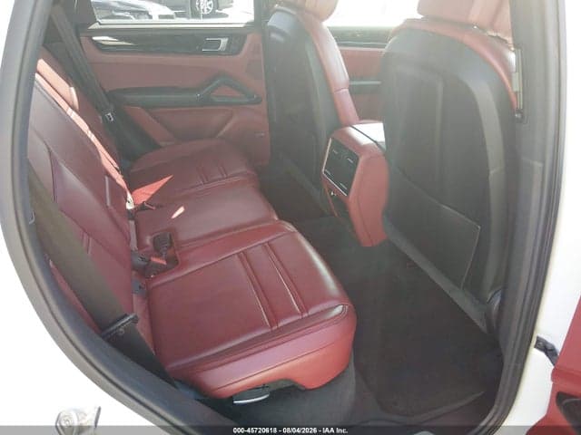 2019 PORSCHE CAYENNE 8