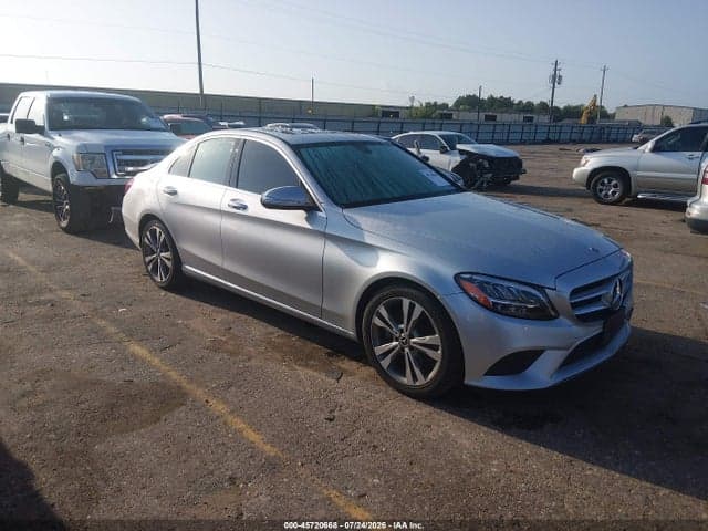 2020 MERCEDES-BENZ C 300 1