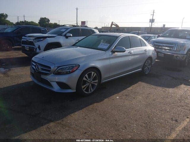 2020 MERCEDES-BENZ C 300 2