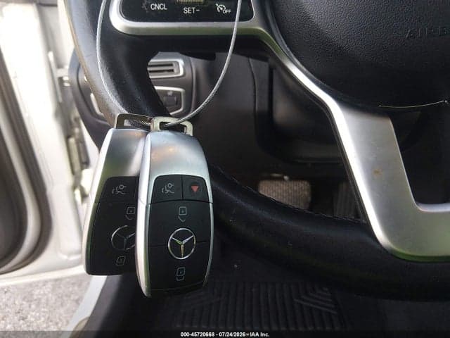 2020 MERCEDES-BENZ C 300 11