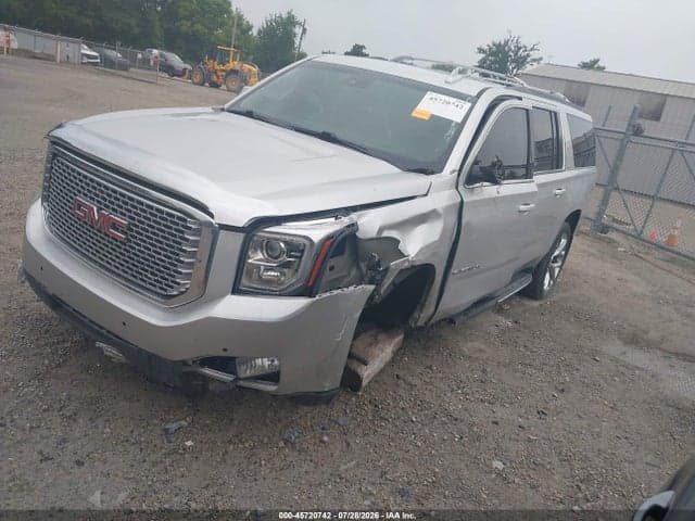 2017 GMC YUKON XL SLT 2