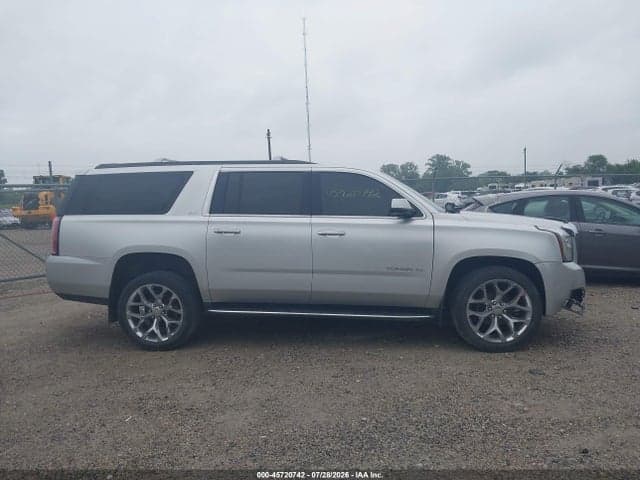 2017 GMC YUKON XL SLT 14