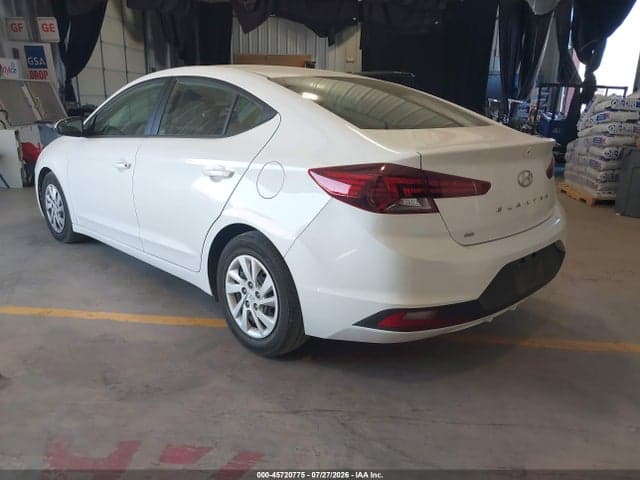 2019 HYUNDAI ELANTRA SE 3