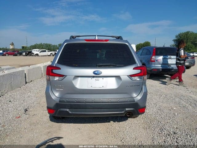 2019 SUBARU FORESTER 17