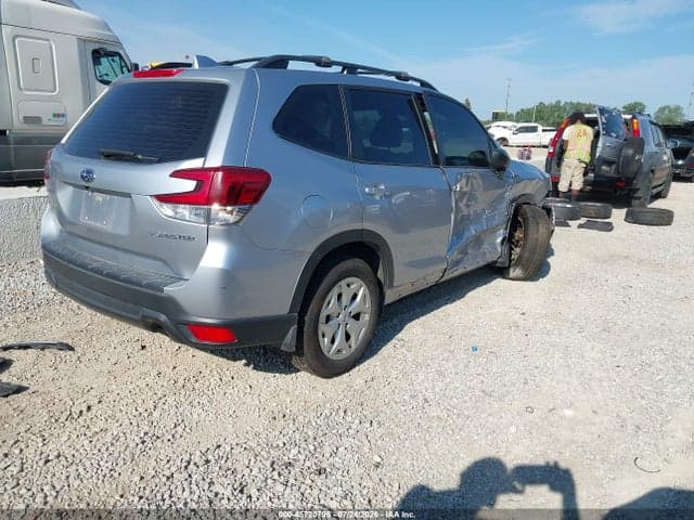 2019 SUBARU FORESTER 4