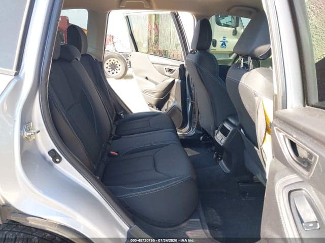 2019 SUBARU FORESTER 8