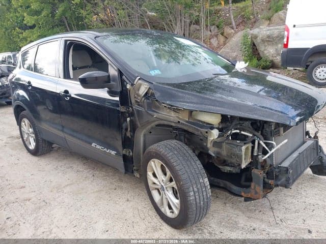 2017 FORD ESCAPE SE - 1