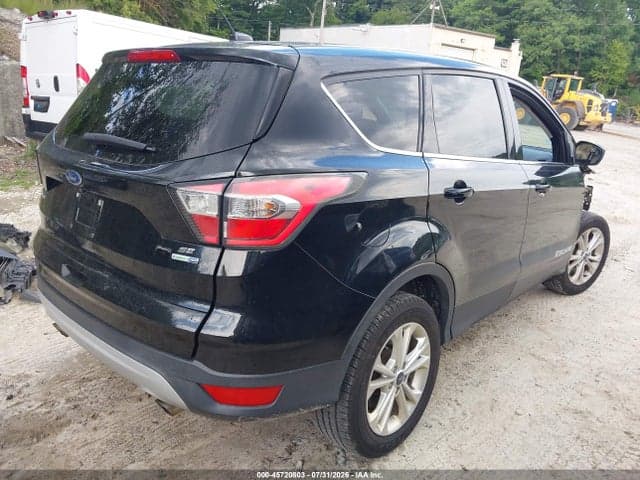 2017 FORD ESCAPE SE 4