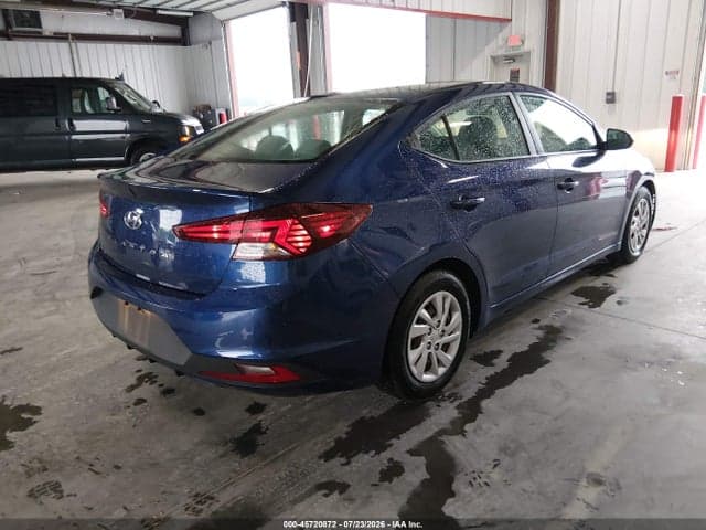 2020 HYUNDAI ELANTRA SE 4