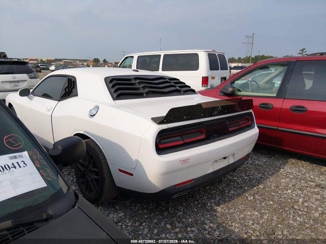 2017 DODGE CHALLENGER SXT 3