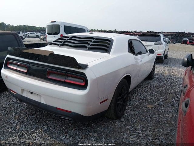 2017 DODGE CHALLENGER SXT 4