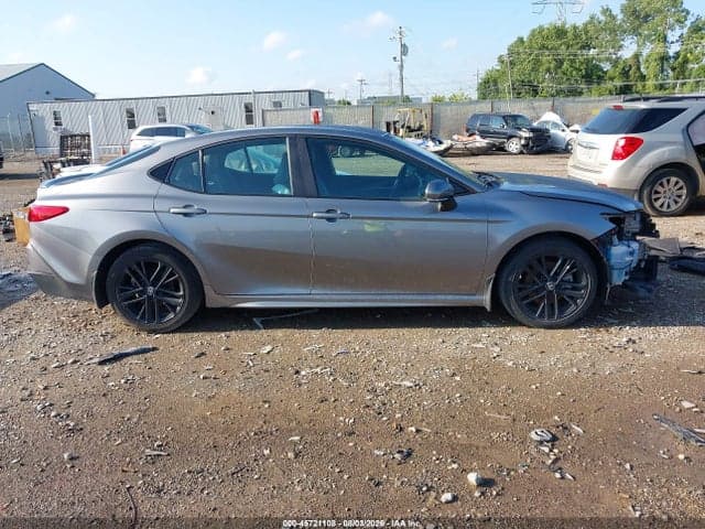 2025 TOYOTA CAMRY SE 14