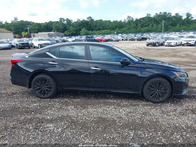 2025 NISSAN ALTIMA SV FWD 13