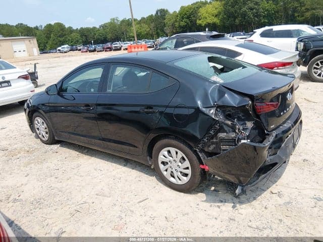 2019 HYUNDAI ELANTRA SE 3