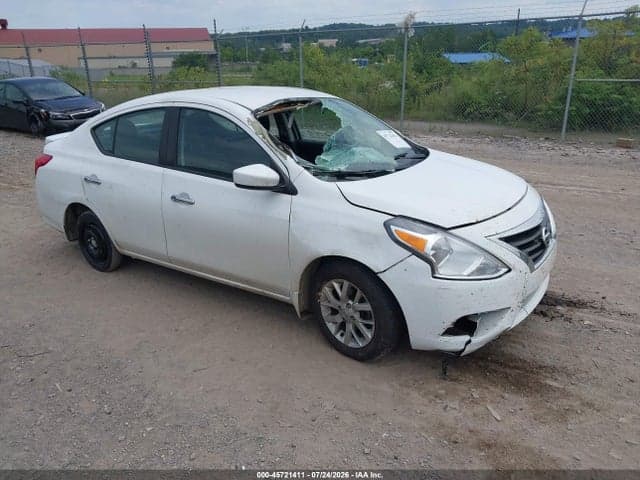2019 NISSAN VERSA 1.6 SV 1