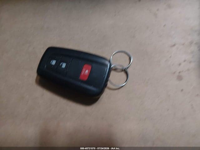 2018 TOYOTA PRIUS TWO 11