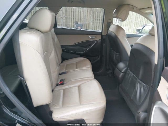 2017 HYUNDAI SANTA FE SE 8