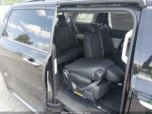 2024 KIA CARNIVAL MPV SX PRESTIGE 8