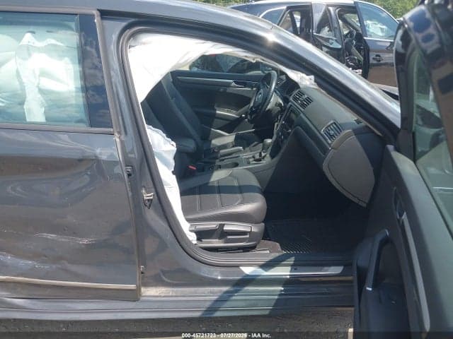 2018 VOLKSWAGEN PASSAT 2.0T R-LINE/2.0T S 5