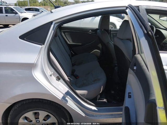 2017 HYUNDAI ACCENT SE 8