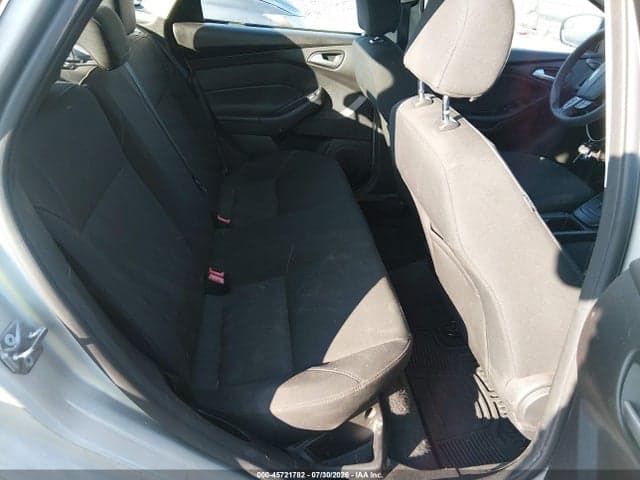 2017 FORD FOCUS SE 8