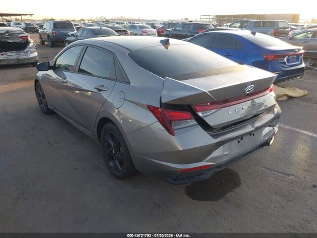 2021 HYUNDAI ELANTRA SEL 3