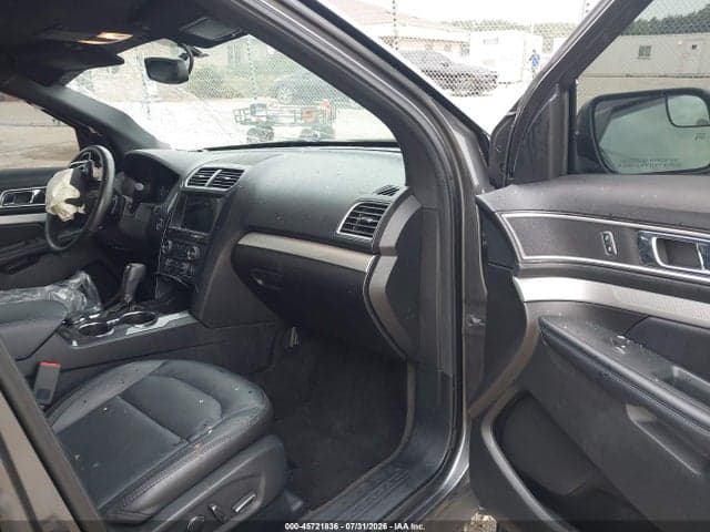 2017 FORD EXPLORER XLT 5
