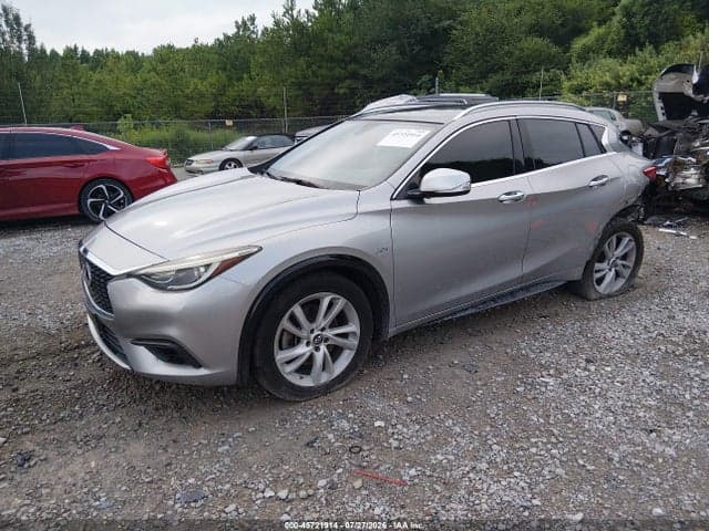 2019 INFINITI QX30 LUXE 2