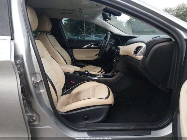 2019 INFINITI QX30 LUXE 5
