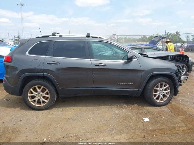 2017 JEEP CHEROKEE LATITUDE 4X4 14