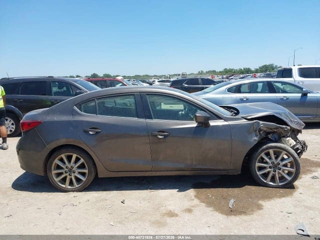 2017 MAZDA MAZDA3 TOURING 12