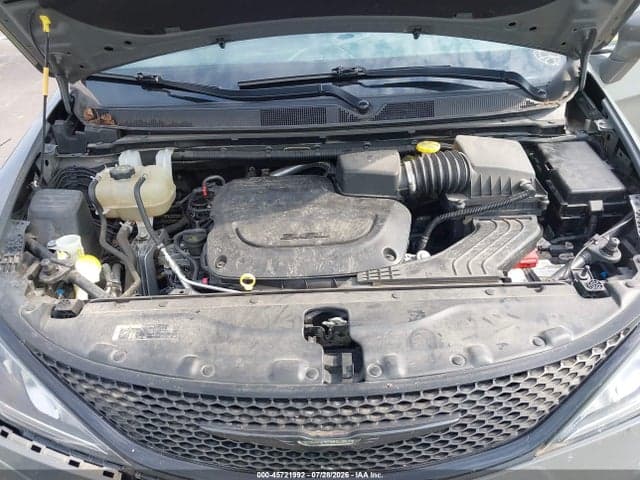 2020 CHRYSLER PACIFICA TOURING 10