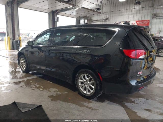2018 CHRYSLER PACIFICA TOURING 3