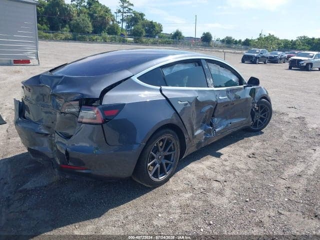 2018 TESLA MODEL 3 LONG RANGE/MID RANGE 4