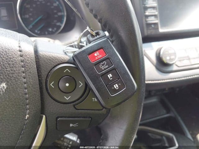2017 TOYOTA RAV4 HYBRID LIMITED 11
