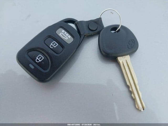 2020 HYUNDAI ELANTRA SE 11