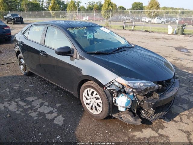 2017 TOYOTA COROLLA LE 1