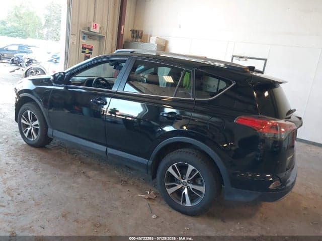 2018 TOYOTA RAV4 XLE 3